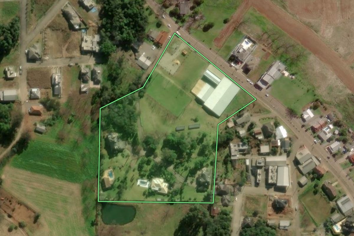 Imagem de satélite do imóvel rural em Anta Gorda (RS), com o contorno declarado no CAR desenhado por cima.