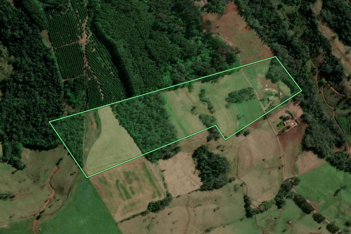 Imagem de satélite do imóvel rural em Aratiba (RS), com o contorno declarado no CAR desenhado por cima.