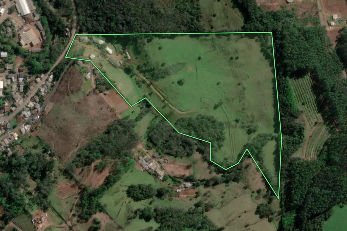 Imagem de satélite do imóvel rural em Aratiba (RS), com o contorno declarado no CAR desenhado por cima.
