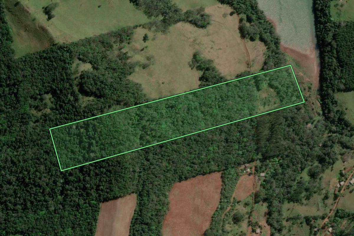 Imagem de satélite do imóvel rural em Aratiba (RS), com o contorno declarado no CAR desenhado por cima.