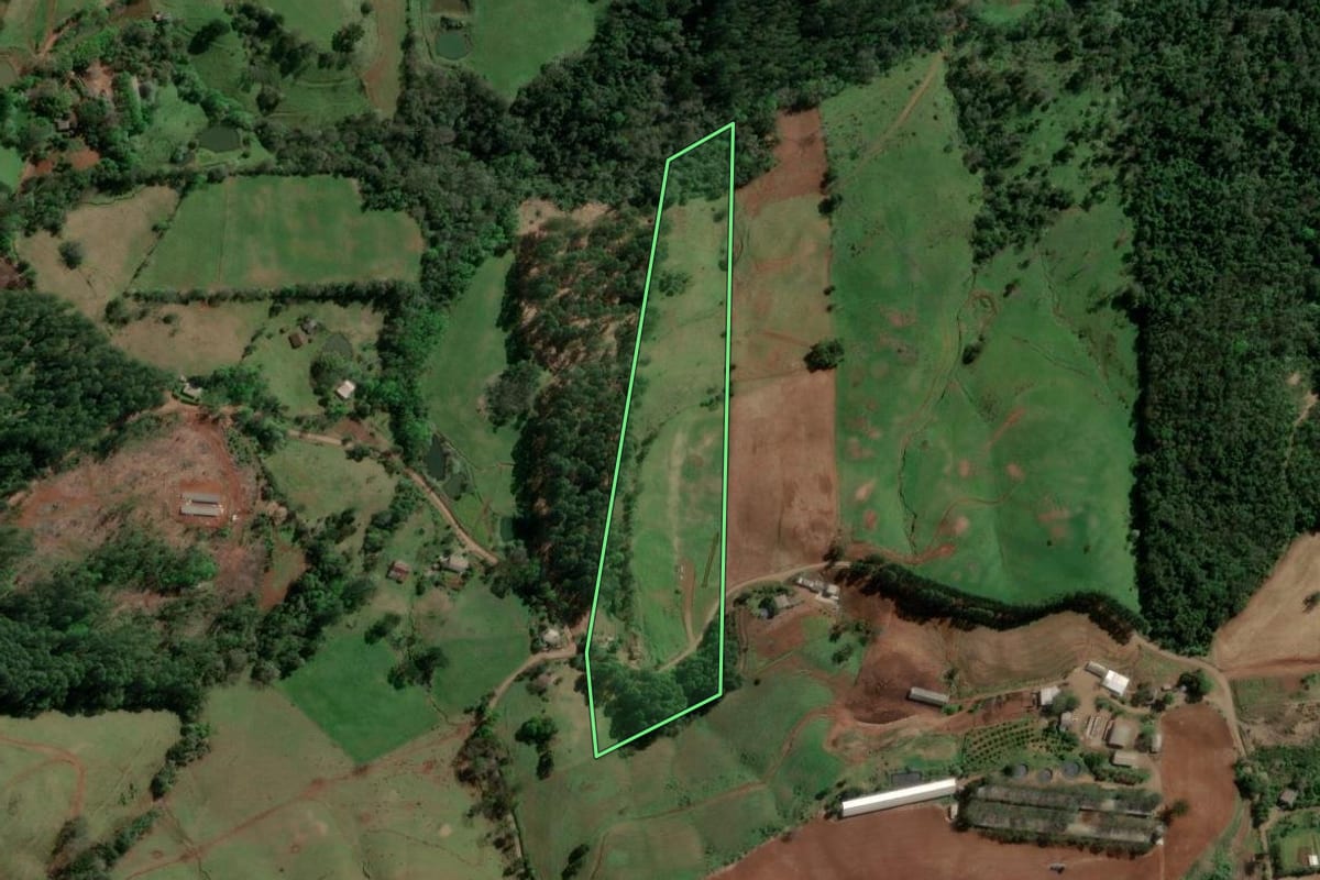 Imagem de satélite do imóvel rural em Aratiba (RS), com o contorno declarado no CAR desenhado por cima.