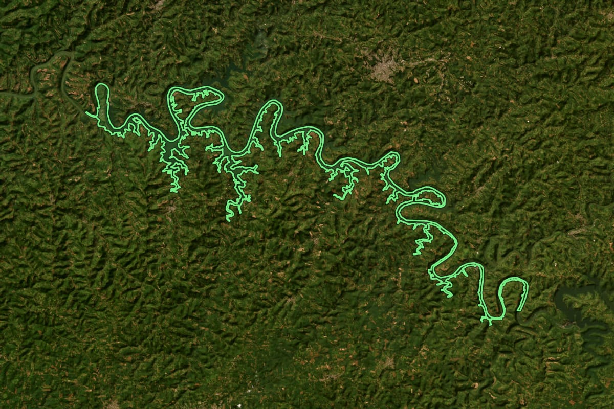 Imagem de satélite do imóvel rural em Aratiba (RS), com o contorno declarado no CAR desenhado por cima.