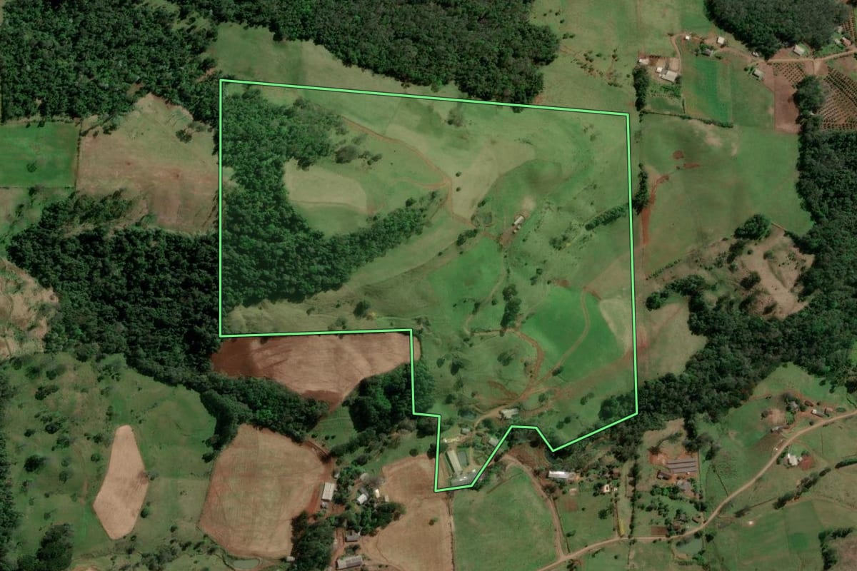 Imagem de satélite do imóvel rural em Aratiba (RS), com o contorno declarado no CAR desenhado por cima.