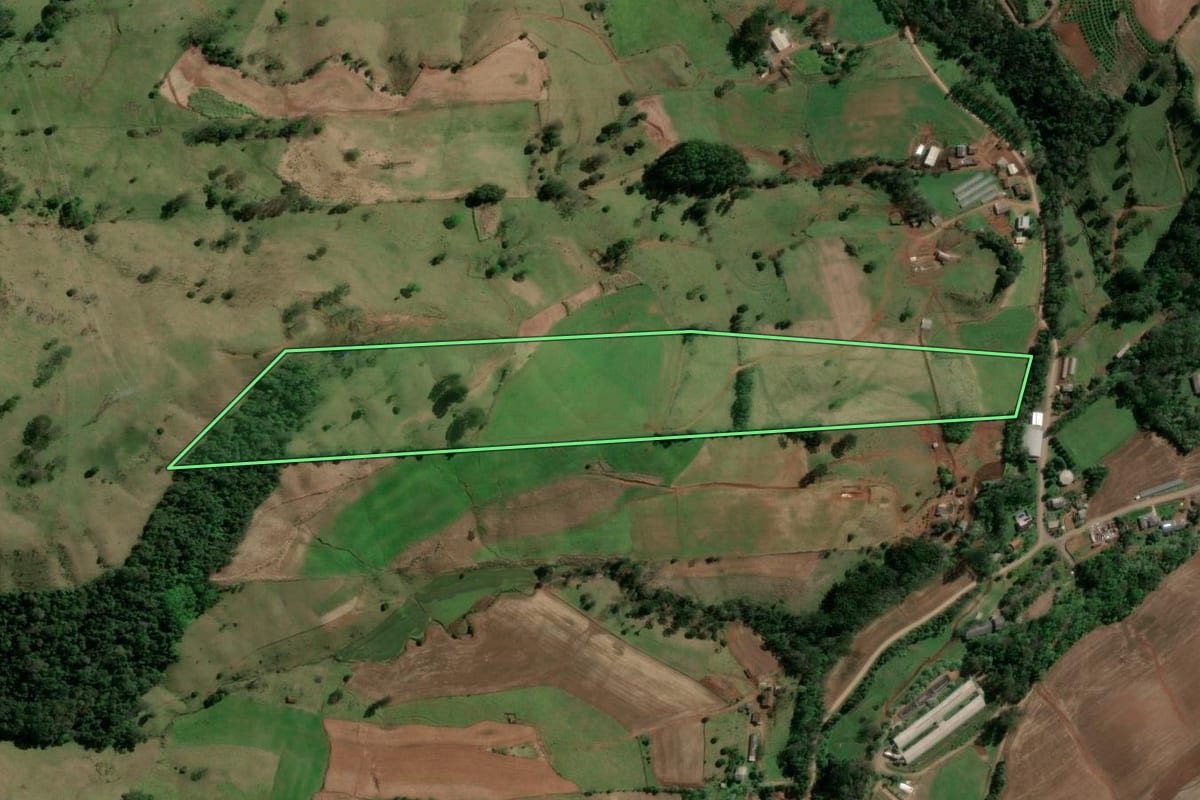 Imagem de satélite do imóvel rural em Aratiba (RS), com o contorno declarado no CAR desenhado por cima.
