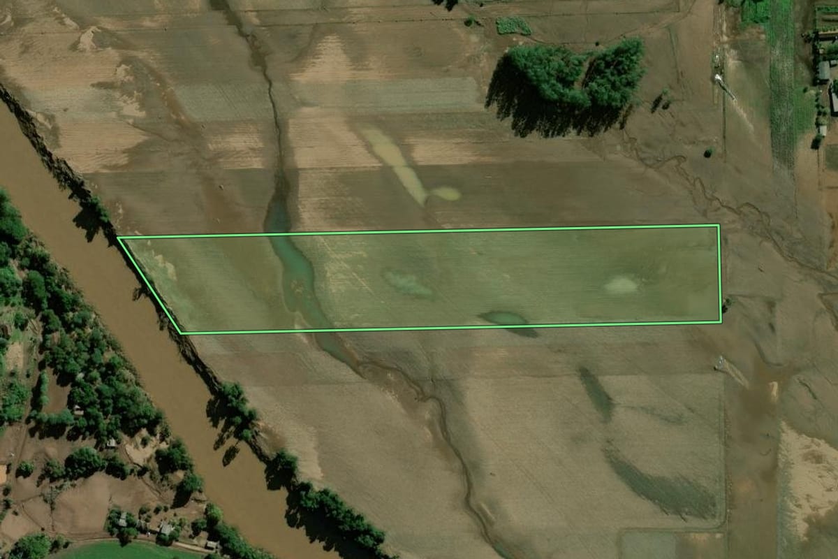 Imagem de satélite do imóvel rural em Arroio do Meio (RS), com o contorno declarado no CAR desenhado por cima.