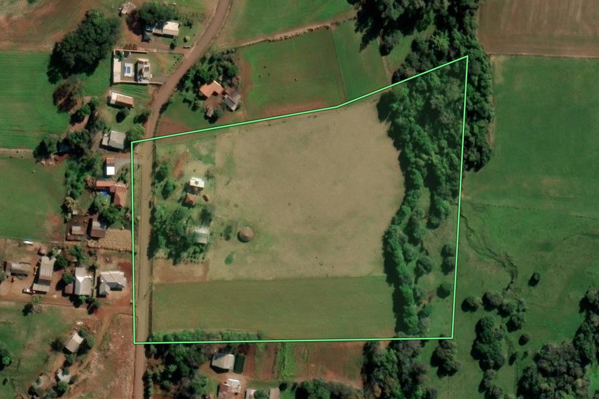 Imagem de satélite do imóvel rural em Augusto Pestana (RS), com o contorno declarado no CAR desenhado por cima.