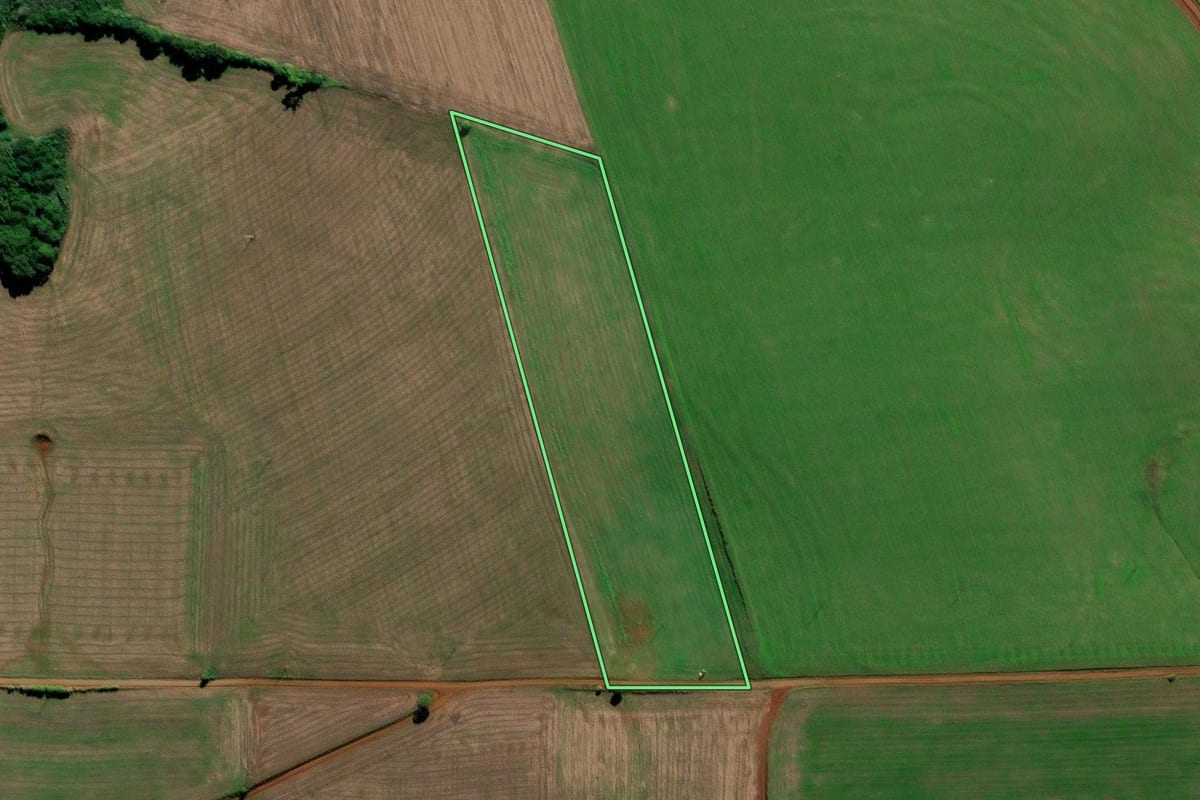 Imagem de satélite do imóvel rural em Augusto Pestana (RS), com o contorno declarado no CAR desenhado por cima.