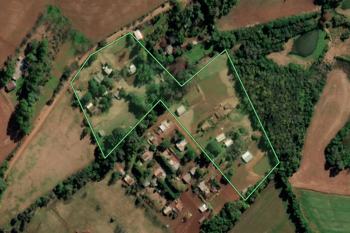 Imagem de satélite do imóvel rural em Augusto Pestana (RS), com o contorno declarado no CAR desenhado por cima.
