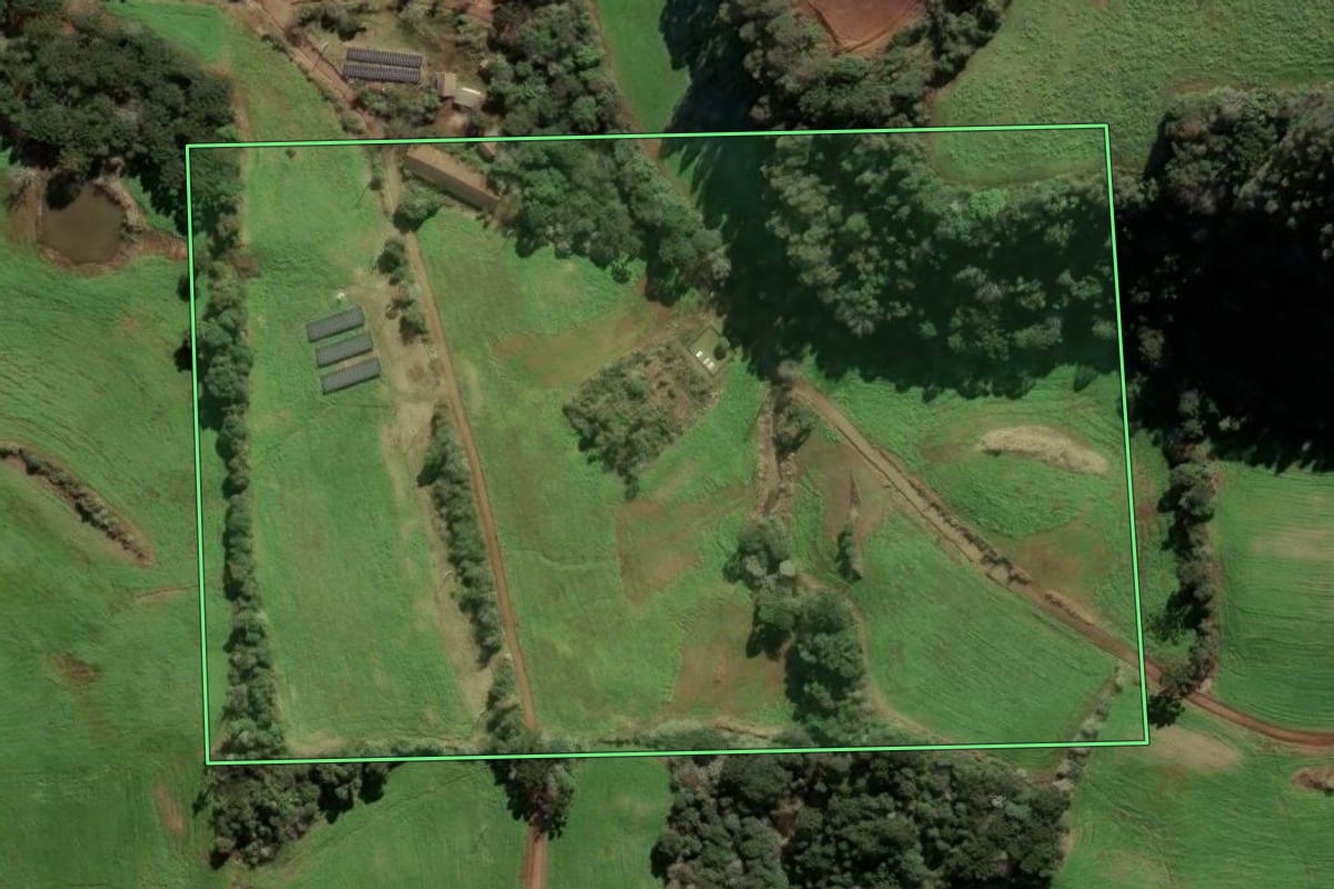 Imagem de satélite do imóvel rural em Barão de Cotegipe (RS), com o contorno declarado no CAR desenhado por cima.