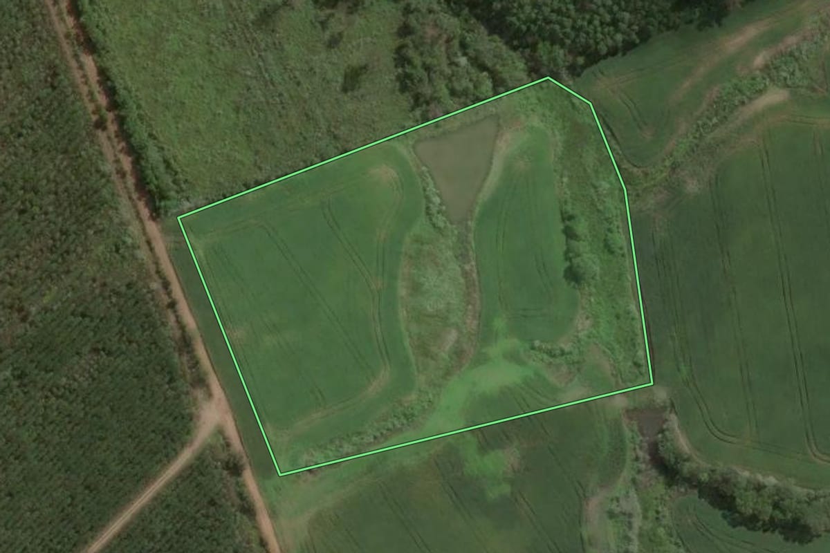 Imagem de satélite do imóvel rural em Barão do Triunfo (RS), com o contorno declarado no CAR desenhado por cima.