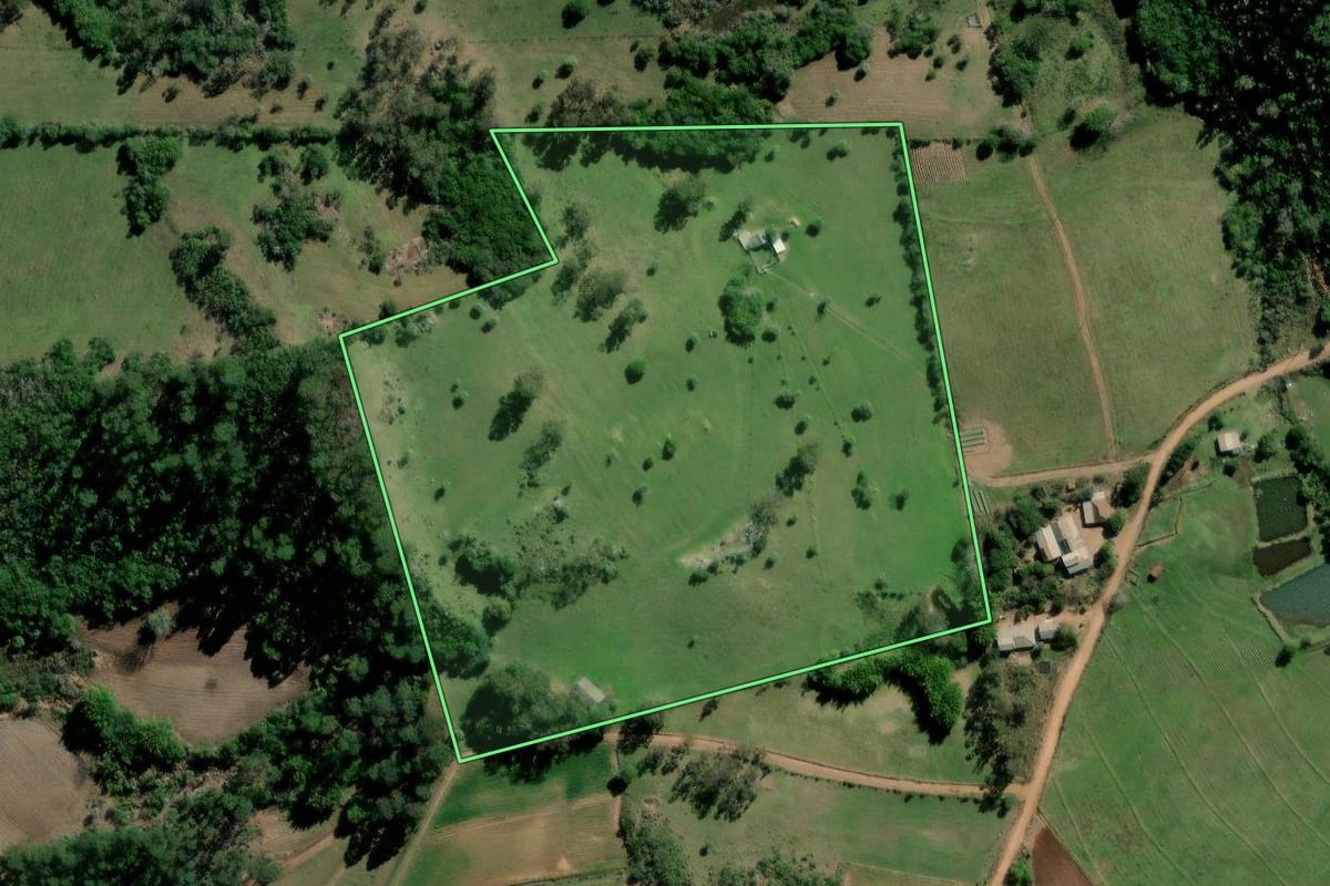 Imagem de satélite do imóvel rural em Barão do Triunfo (RS), com o contorno declarado no CAR desenhado por cima.