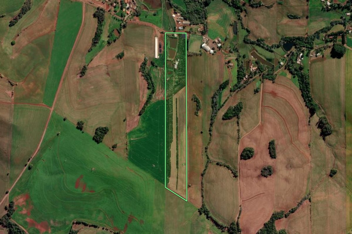 Imagem de satélite do imóvel rural em Barra Funda (RS), com o contorno declarado no CAR desenhado por cima.
