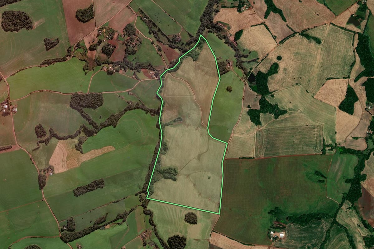 Imagem de satélite do imóvel rural em Boa Vista das Missões (RS), com o contorno declarado no CAR desenhado por cima.