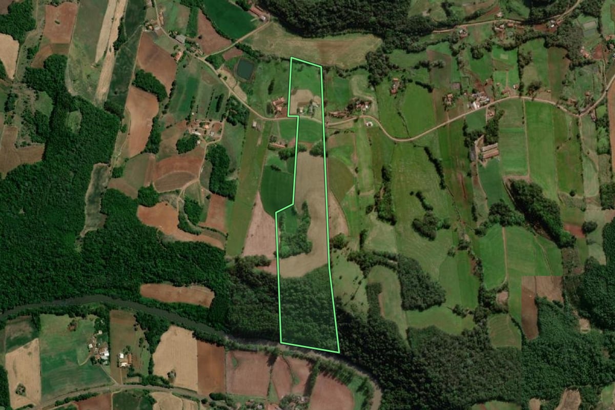 Imagem de satélite do imóvel rural em Boa Vista do Buricá (RS), com o contorno declarado no CAR desenhado por cima.