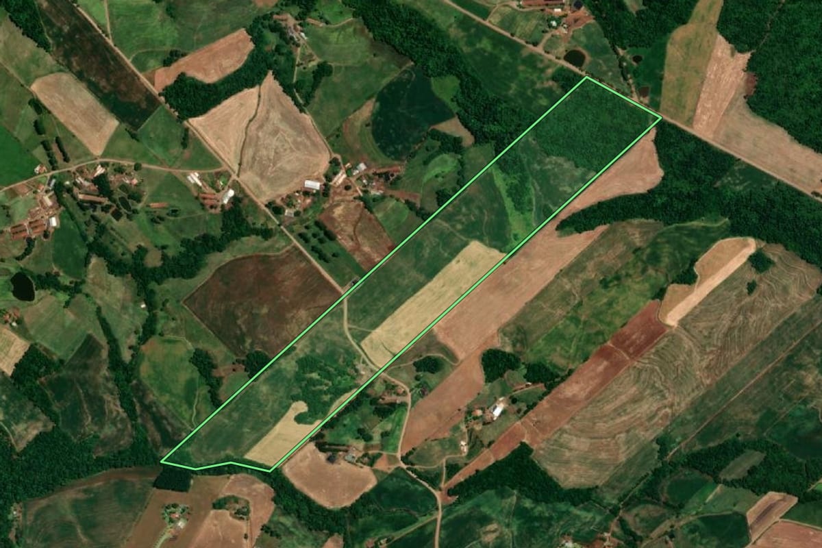 Imagem de satélite do imóvel rural em Boa Vista do Buricá (RS), com o contorno declarado no CAR desenhado por cima.