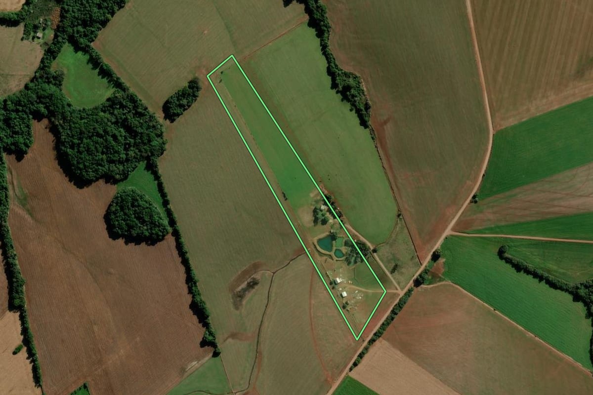 Imagem de satélite do imóvel rural em Boa Vista do Cadeado (RS), com o contorno declarado no CAR desenhado por cima.