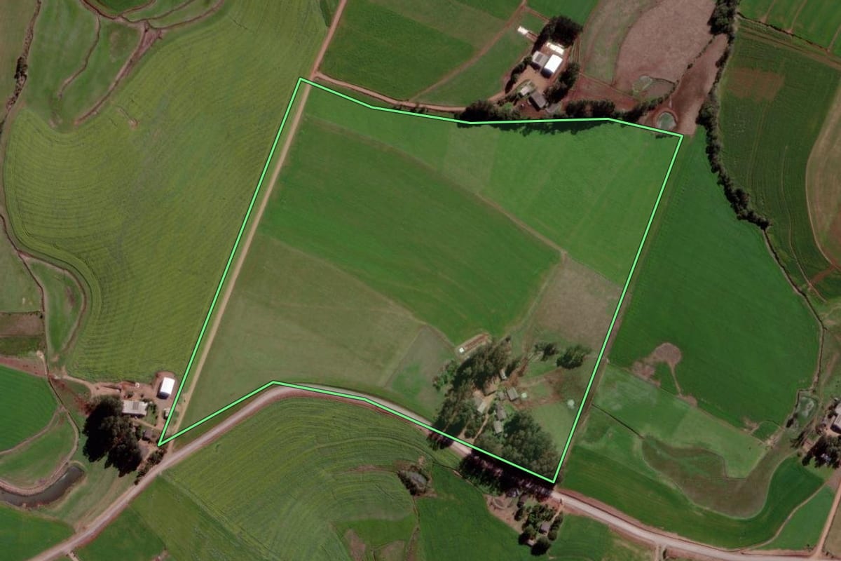 Imagem de satélite do imóvel rural em Boa Vista do Incra (RS), com o contorno declarado no CAR desenhado por cima.