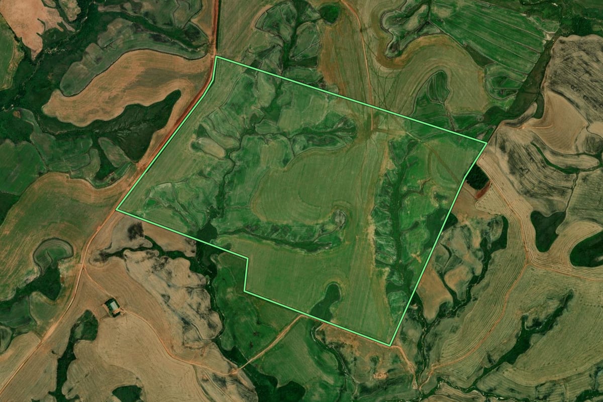 Imagem de satélite do imóvel rural em Boa Vista do Incra (RS), com o contorno declarado no CAR desenhado por cima.