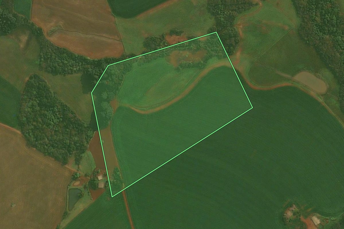 Imagem de satélite do imóvel rural em Boa Vista do Incra (RS), com o contorno declarado no CAR desenhado por cima.