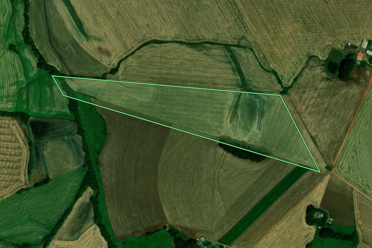 Imagem de satélite do imóvel rural em Boa Vista do Incra (RS), com o contorno declarado no CAR desenhado por cima.