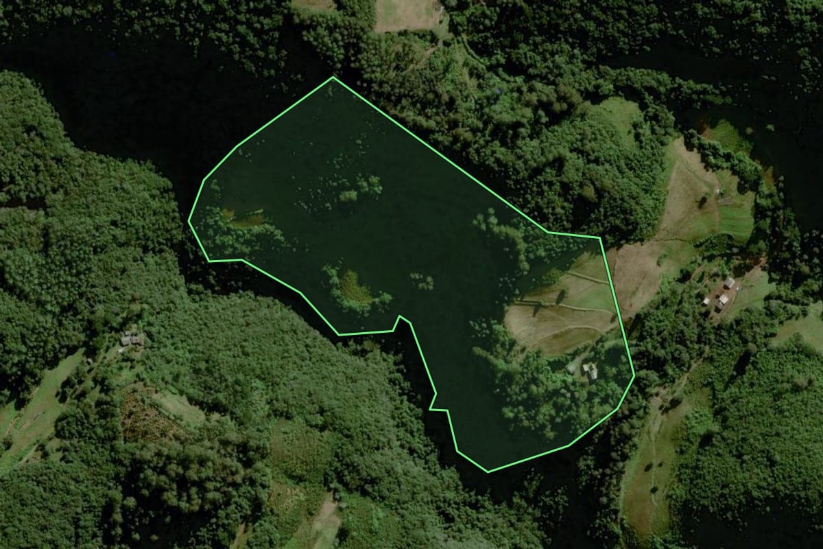 Imagem de satélite do imóvel rural em Boqueirão do Leão (RS), com o contorno declarado no CAR desenhado por cima.