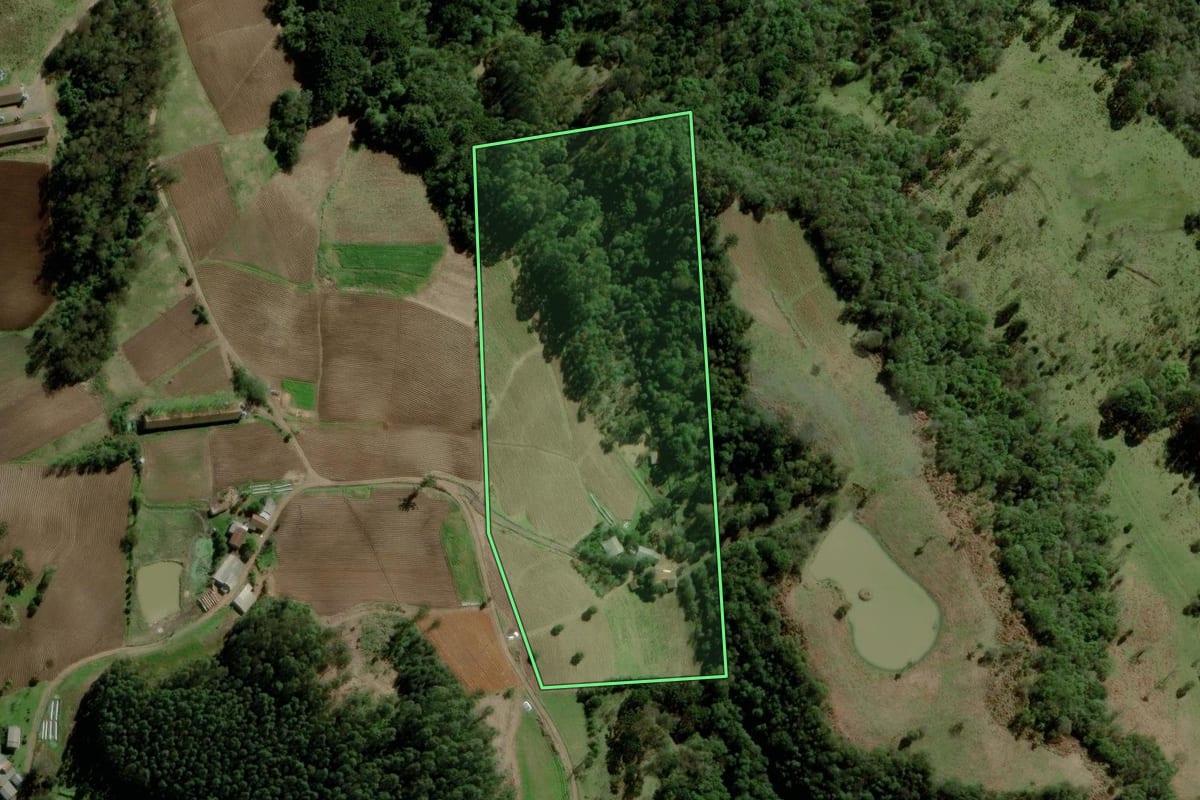 Imagem de satélite do imóvel rural em Boqueirão do Leão (RS), com o contorno declarado no CAR desenhado por cima.