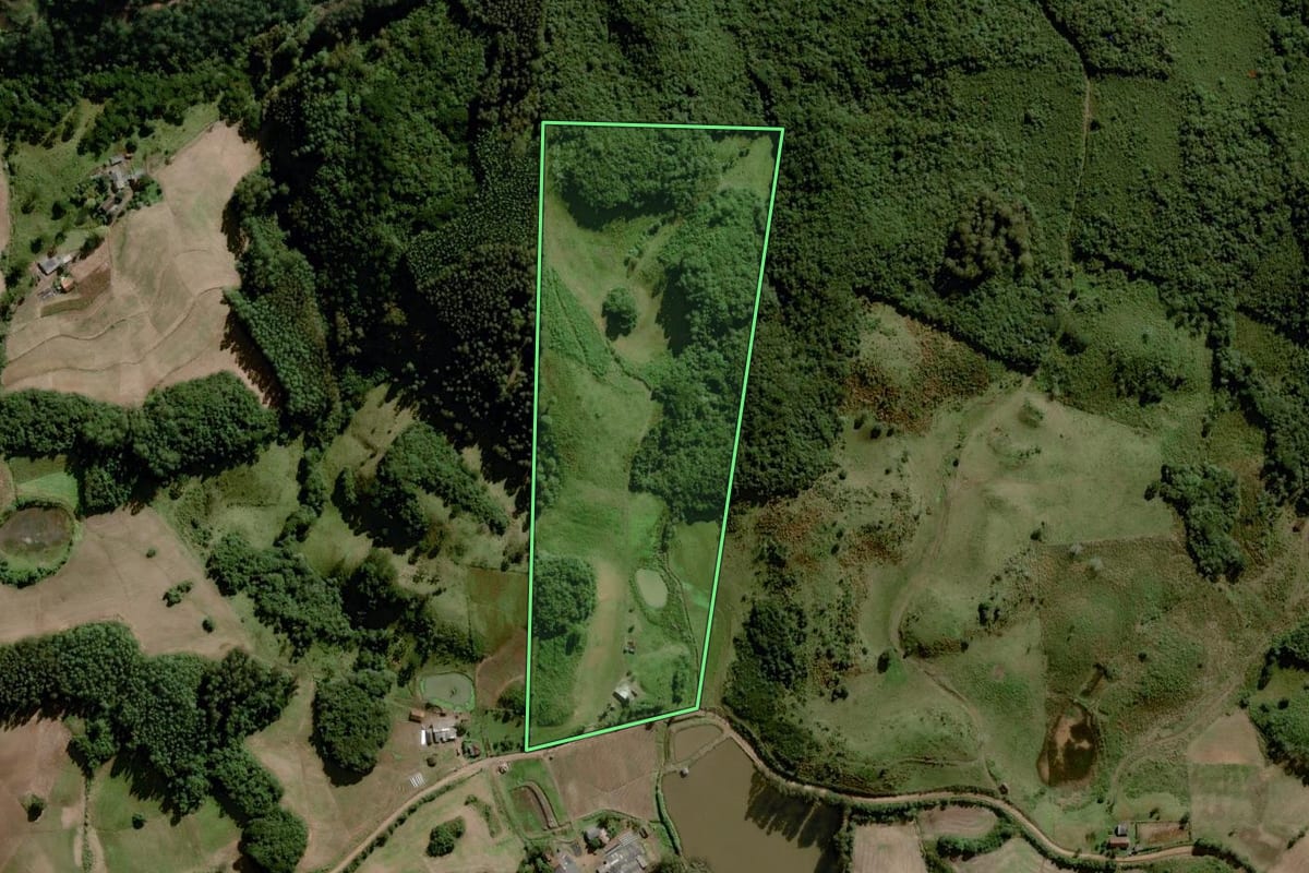 Imagem de satélite do imóvel rural em Boqueirão do Leão (RS), com o contorno declarado no CAR desenhado por cima.