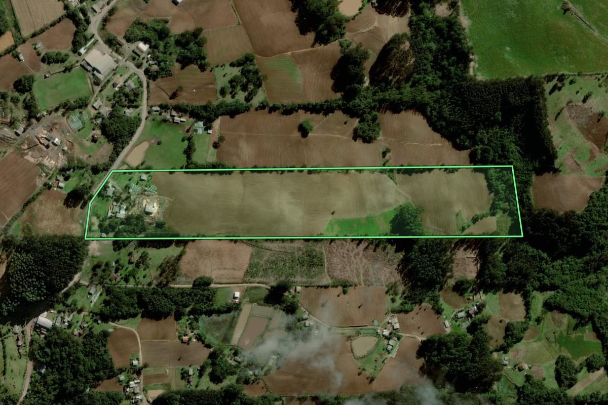 Imagem de satélite do imóvel rural em Boqueirão do Leão (RS), com o contorno declarado no CAR desenhado por cima.