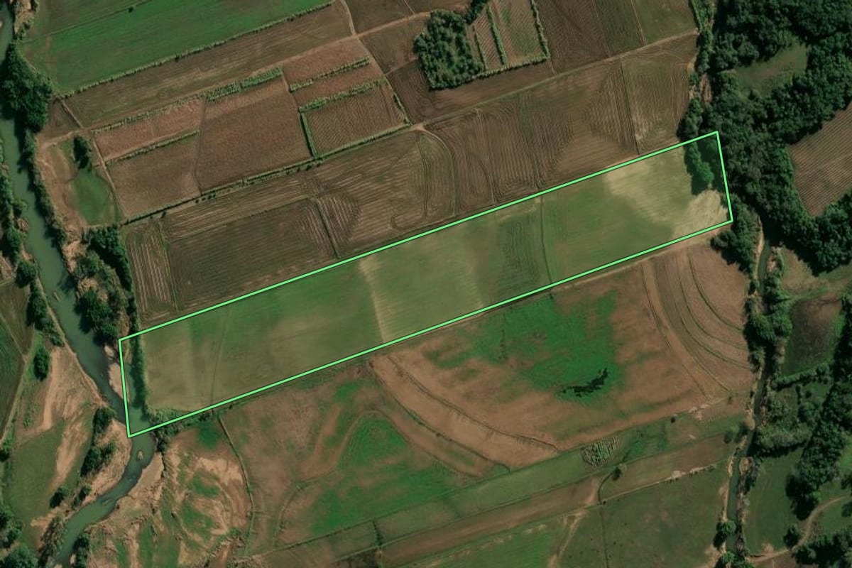 Imagem de satélite do imóvel rural em Candelária (RS), com o contorno declarado no CAR desenhado por cima.