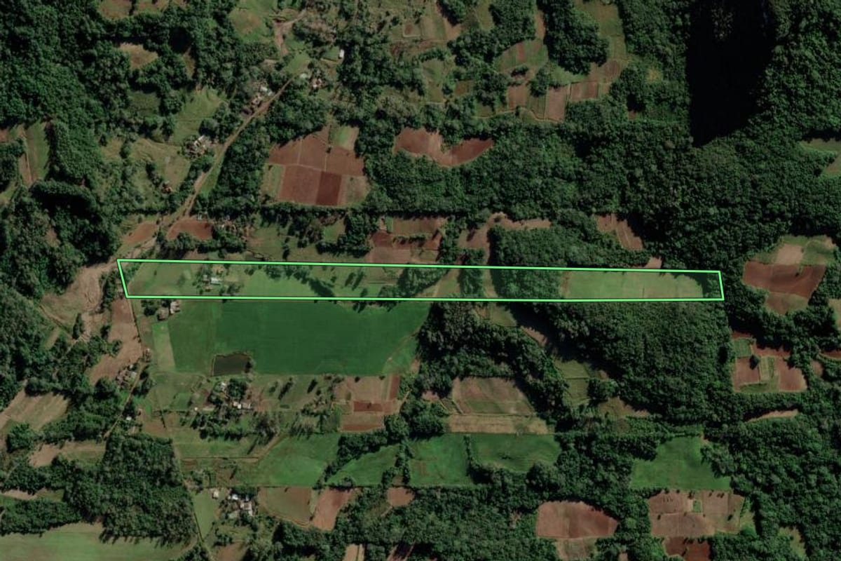 Imagem de satélite do imóvel rural em Candelária (RS), com o contorno declarado no CAR desenhado por cima.