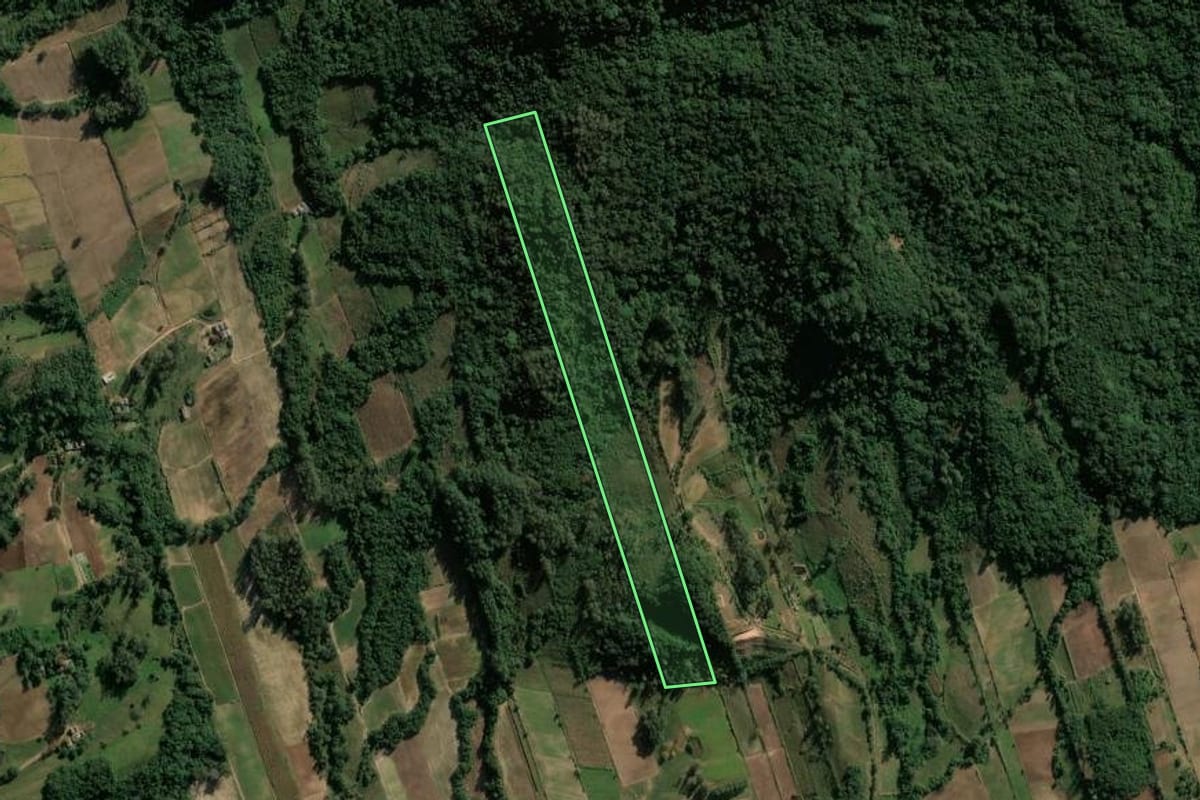 Imagem de satélite do imóvel rural em Candelária (RS), com o contorno declarado no CAR desenhado por cima.
