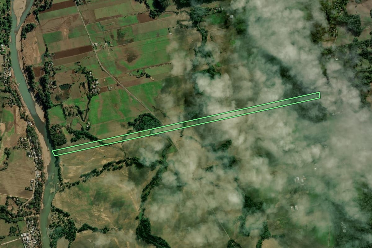 Imagem de satélite do imóvel rural em Candelária (RS), com o contorno declarado no CAR desenhado por cima.