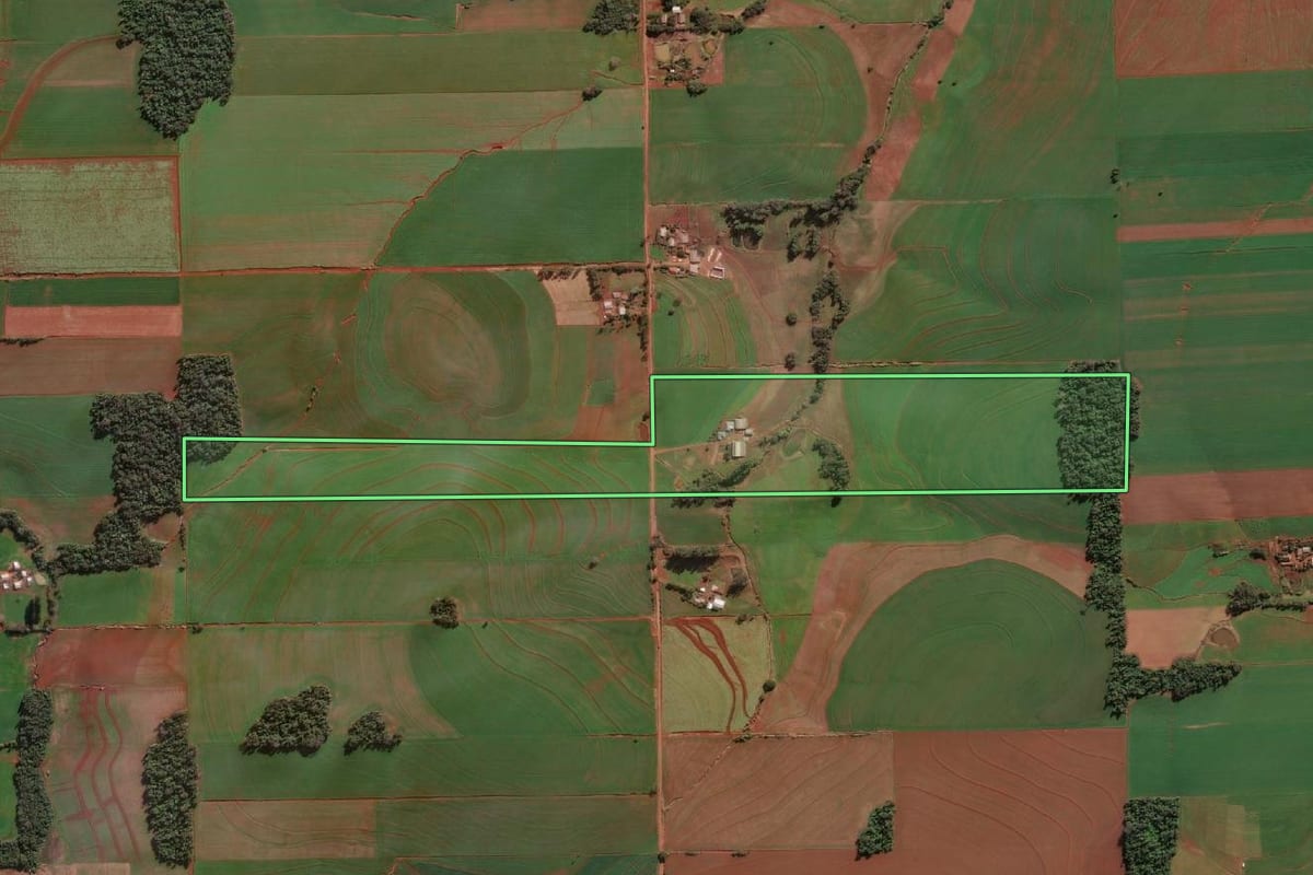 Imagem de satélite do imóvel rural em Cândido Godói (RS), com o contorno declarado no CAR desenhado por cima.