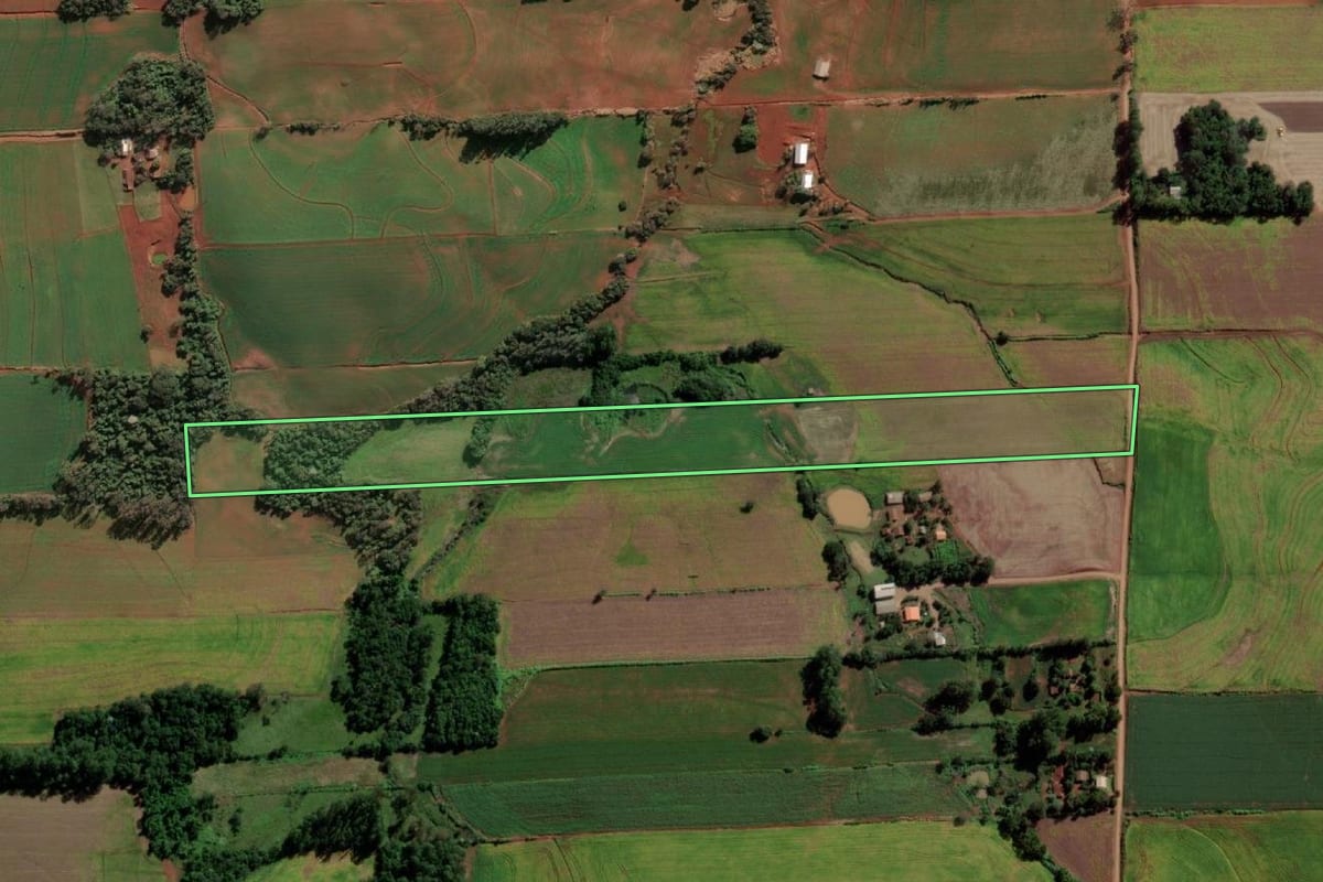 Imagem de satélite do imóvel rural em Cândido Godói (RS), com o contorno declarado no CAR desenhado por cima.