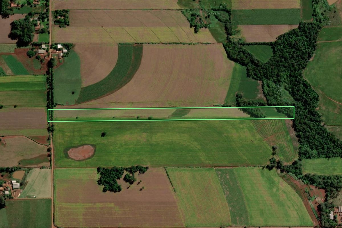 Imagem de satélite do imóvel rural em Cândido Godói (RS), com o contorno declarado no CAR desenhado por cima.