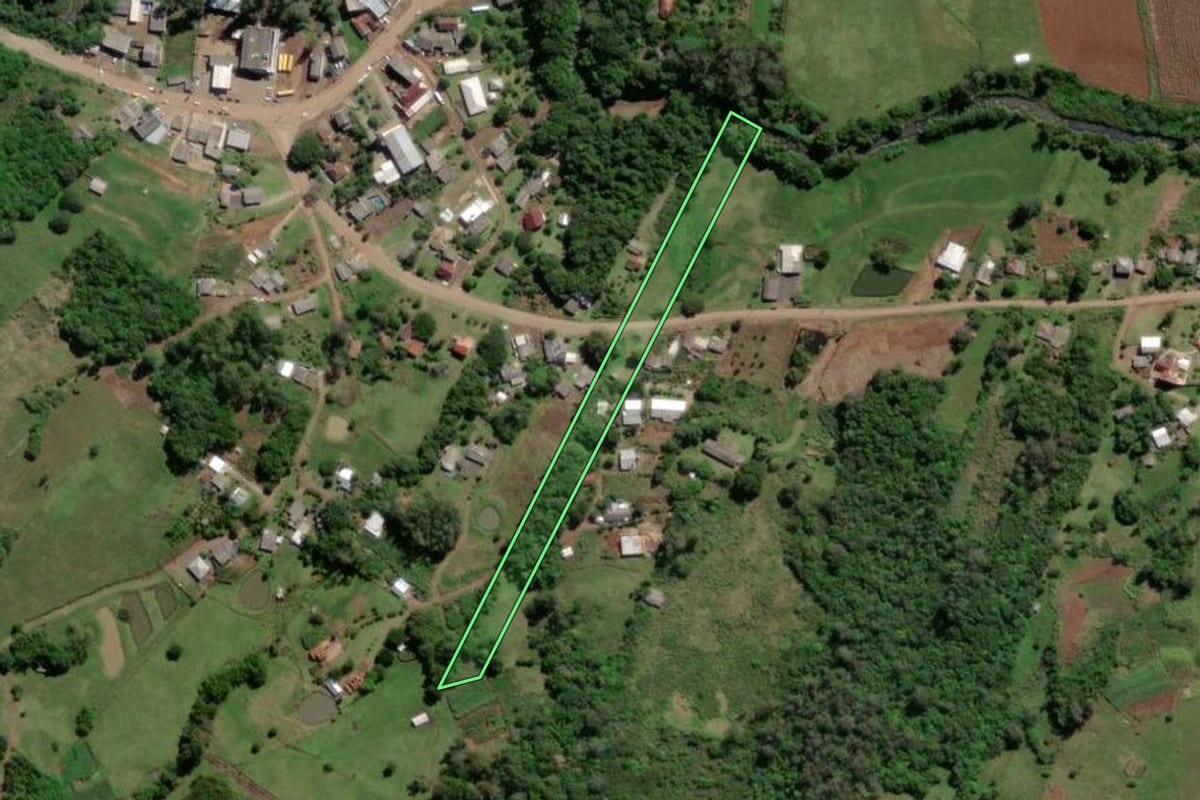 Imagem de satélite do imóvel rural em Caraá (RS), com o contorno declarado no CAR desenhado por cima.