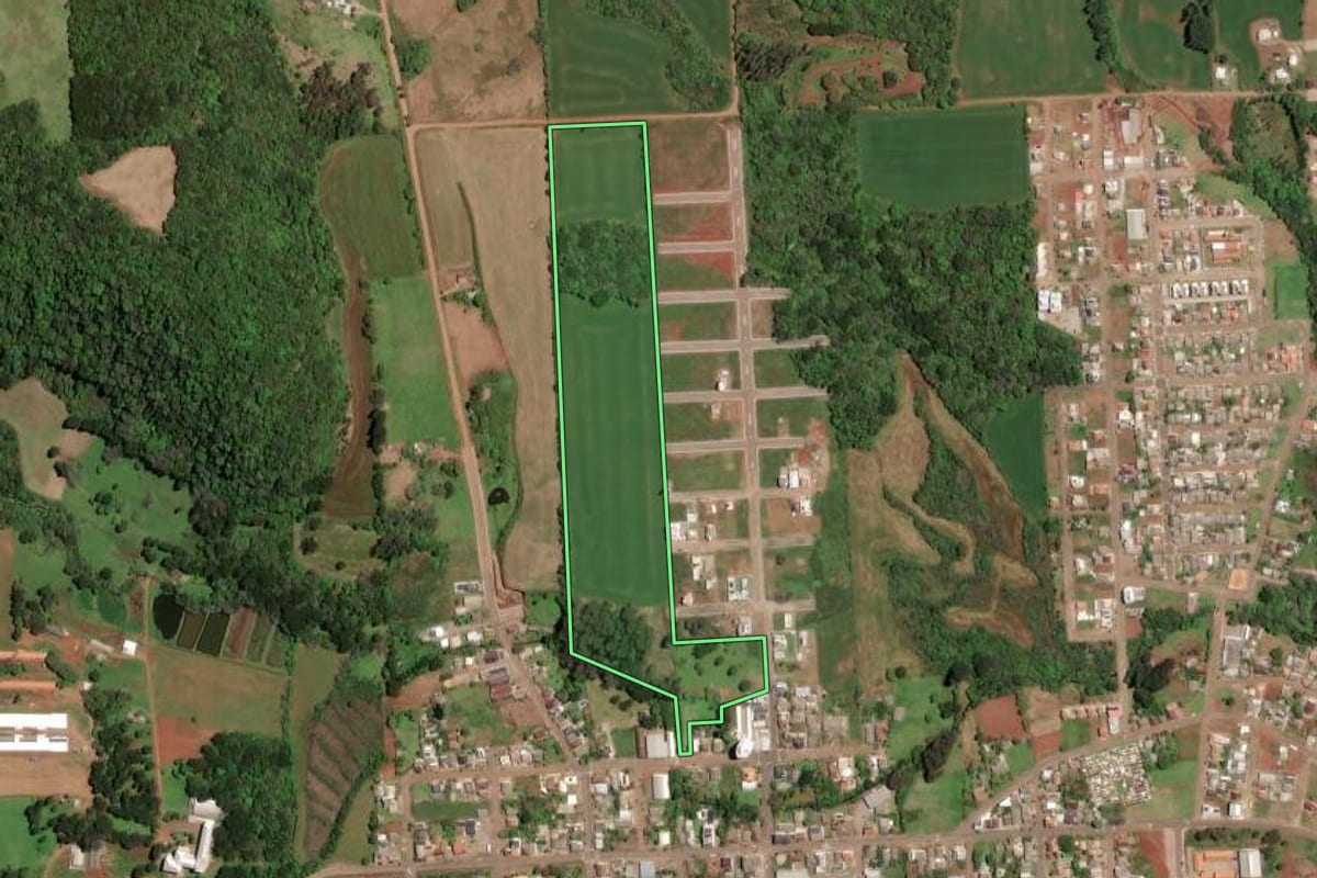 Imagem de satélite do imóvel rural em Casca (RS), com o contorno declarado no CAR desenhado por cima.