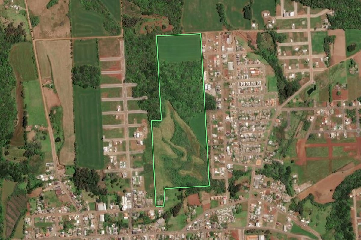 Imagem de satélite do imóvel rural em Casca (RS), com o contorno declarado no CAR desenhado por cima.