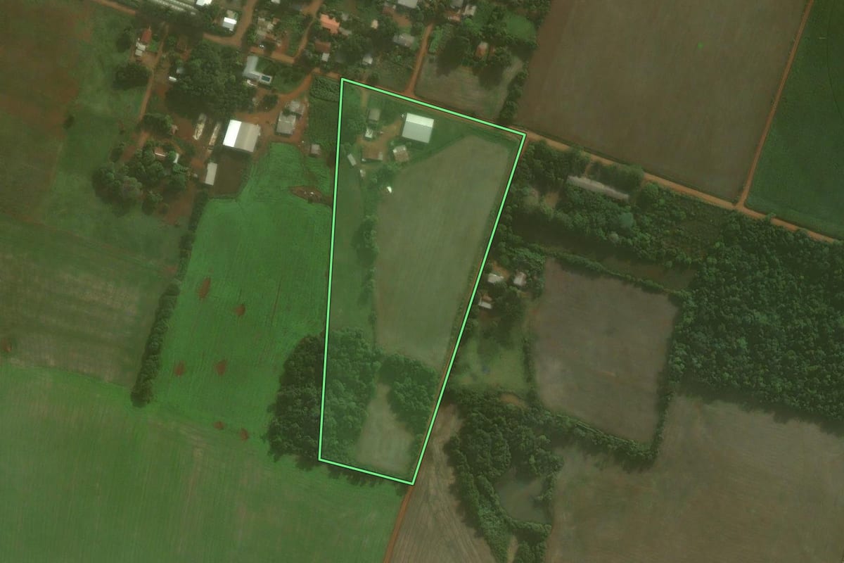 Imagem de satélite do imóvel rural em Catuípe (RS), com o contorno declarado no CAR desenhado por cima.