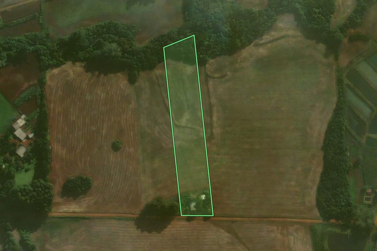 Imagem de satélite do imóvel rural em Catuípe (RS), com o contorno declarado no CAR desenhado por cima.