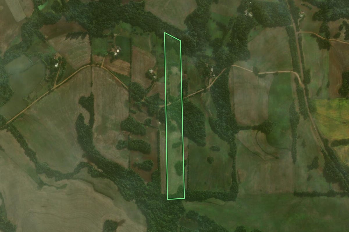 Imagem de satélite do imóvel rural em Catuípe (RS), com o contorno declarado no CAR desenhado por cima.