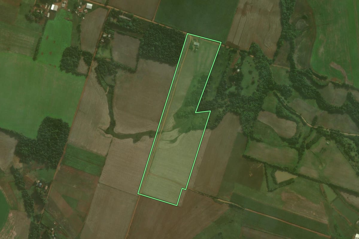 Imagem de satélite do imóvel rural em Catuípe (RS), com o contorno declarado no CAR desenhado por cima.