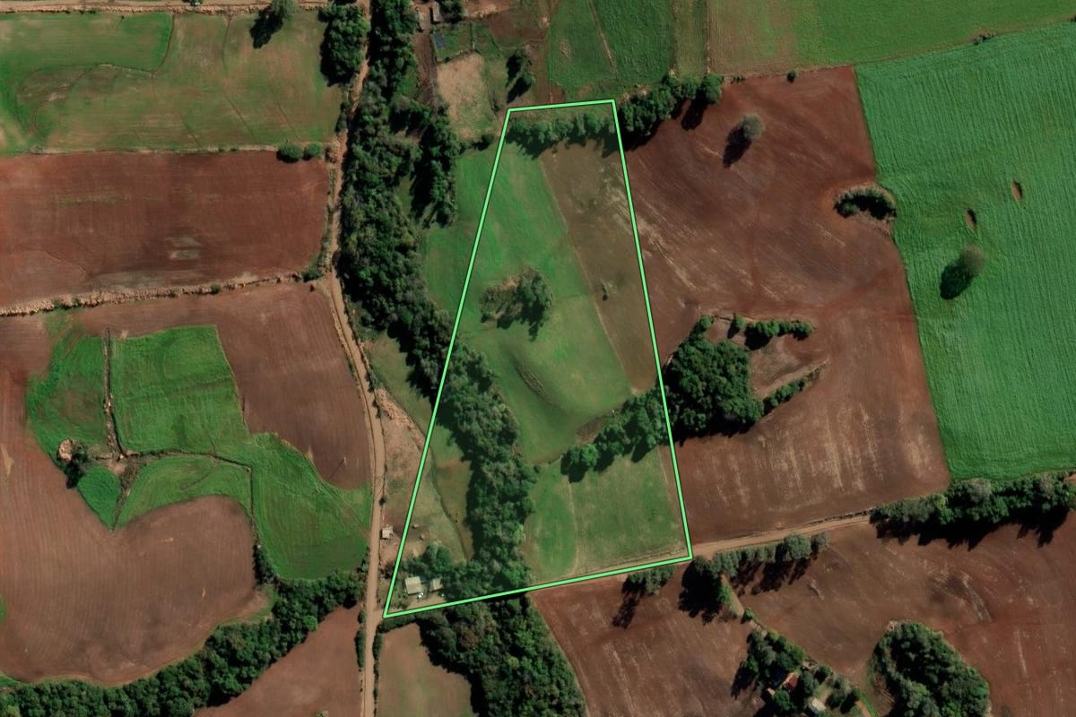 Imagem de satélite do imóvel rural em Catuípe (RS), com o contorno declarado no CAR desenhado por cima.