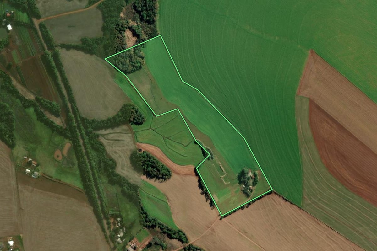 Imagem de satélite do imóvel rural em Catuípe (RS), com o contorno declarado no CAR desenhado por cima.