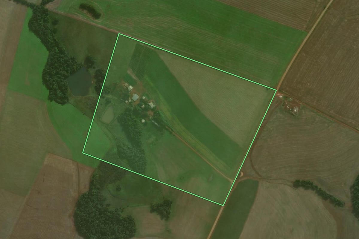 Imagem de satélite do imóvel rural em Catuípe (RS), com o contorno declarado no CAR desenhado por cima.