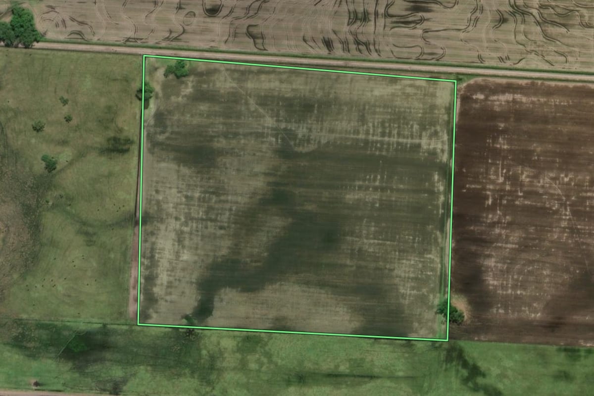 Imagem de satélite do imóvel rural em Chuí (RS), com o contorno declarado no CAR desenhado por cima.