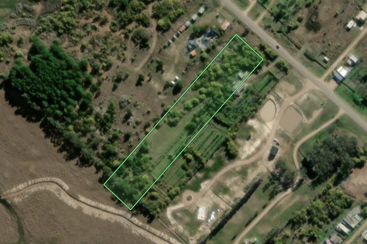 Imagem de satélite do imóvel rural em Chuí (RS), com o contorno declarado no CAR desenhado por cima.