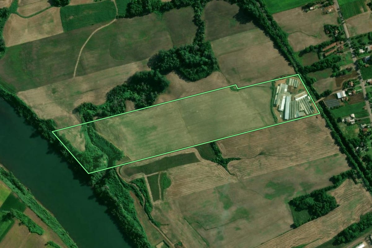 Imagem de satélite do imóvel rural em Colinas (RS), com o contorno declarado no CAR desenhado por cima.