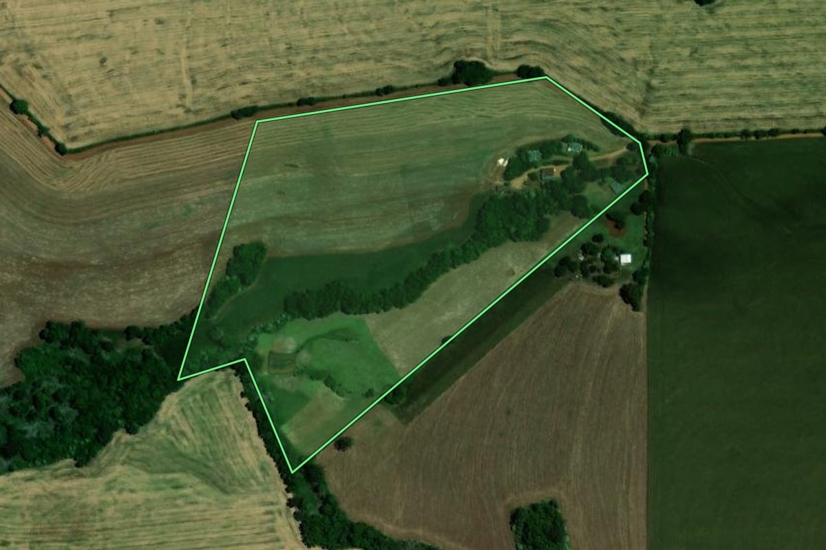 Imagem de satélite do imóvel rural em Colorado (RS), com o contorno declarado no CAR desenhado por cima.