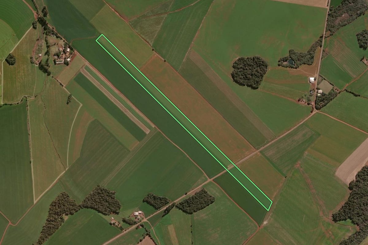 Imagem de satélite do imóvel rural em Colorado (RS), com o contorno declarado no CAR desenhado por cima.